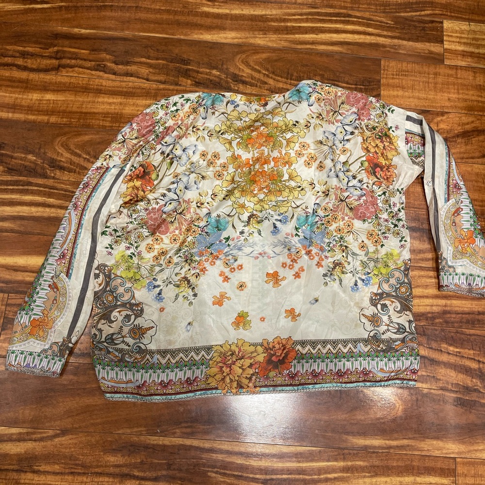 Johnny Was 100% Silk Blouse Medium - Picture 5 of 10